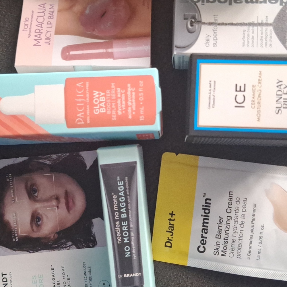 Assorted Bundle - Picture 2 of 6